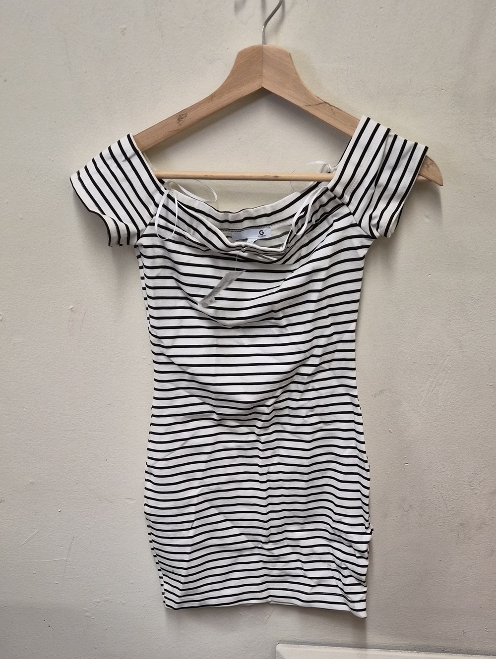 G by Guess Black & White Striped Off-Shoulder Tunic Size XS